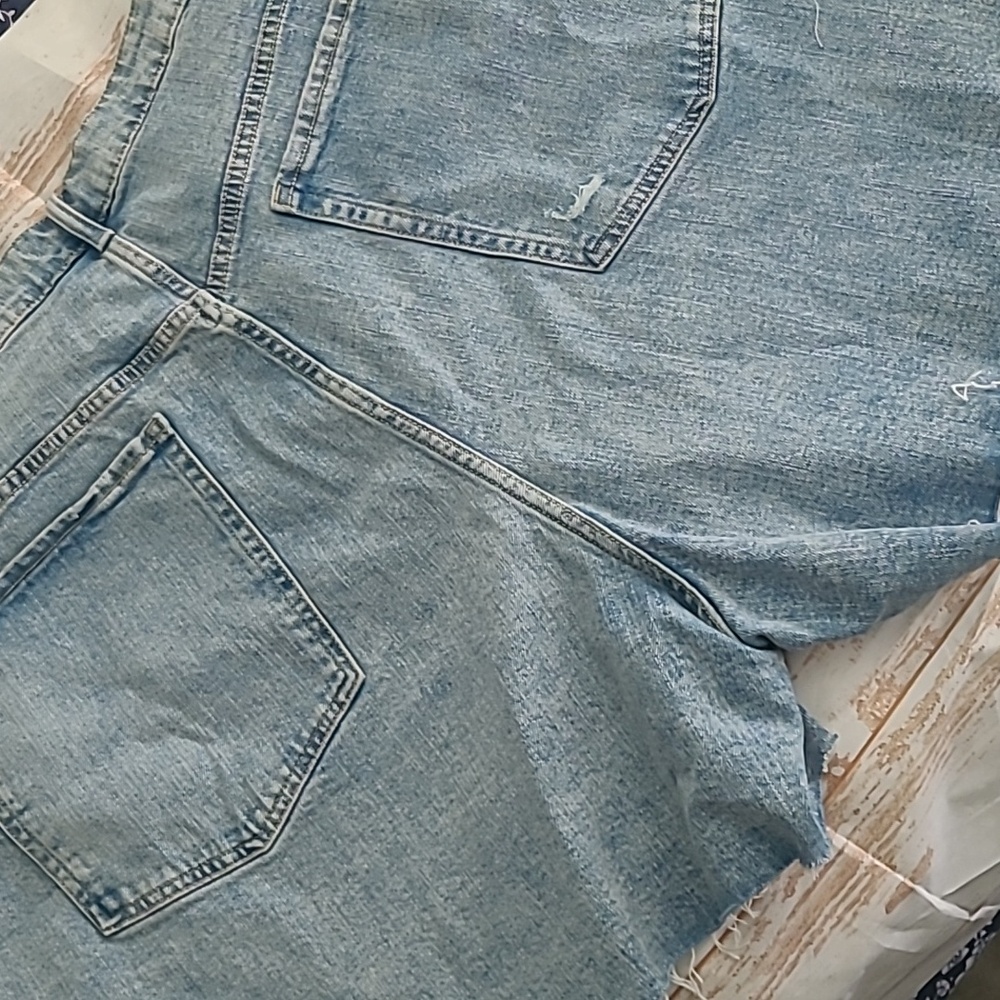 Old Navy .. New .. O.G. Straight High Rise 5" inseam‎ - Picture 7 of 7